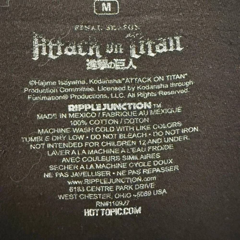 Attack on Titan‎ Final Season Graphic T-Shirt M